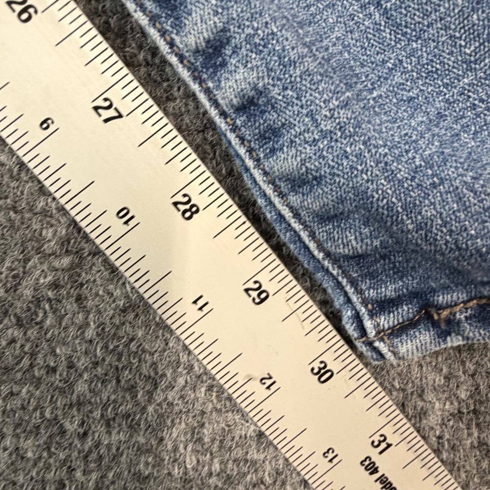 Levis 505 Straight Leg Jeans Womens 33 Medium Wash Floral Embroidered Blue Denim - Picture 6 of 10